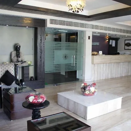 Treebo Premium Relax Inn Patel Nagar-3